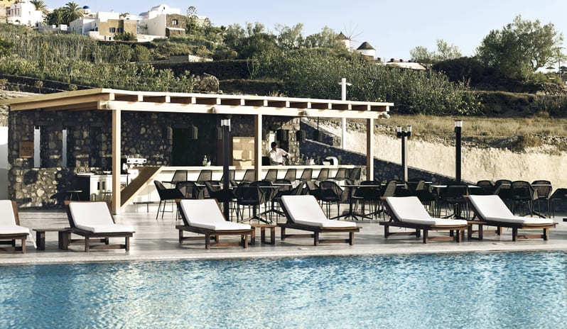 AKRATOS POOLSIDE BAR